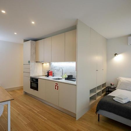 Martires Sweet Apts By Portocityhosts Buitenkant foto