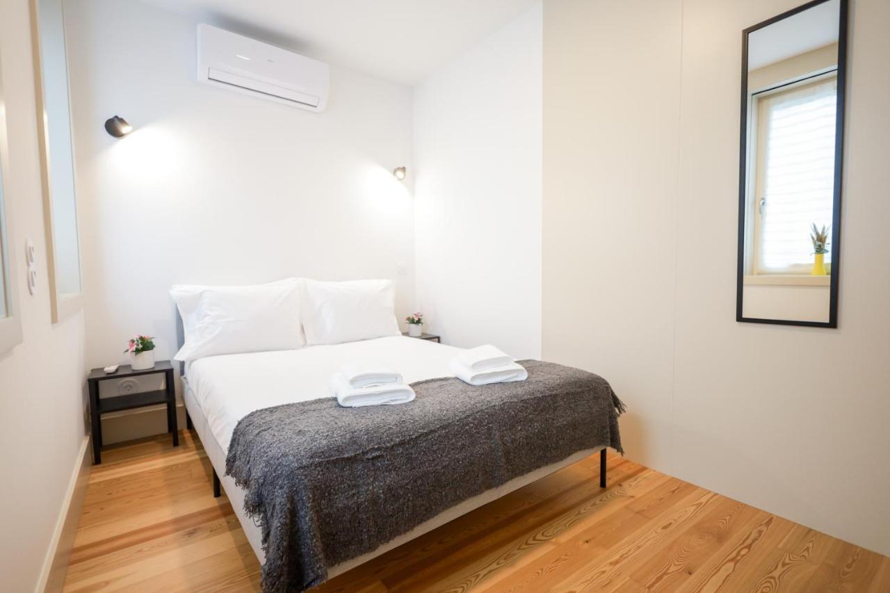 Martires Sweet Apts By Portocityhosts Buitenkant foto