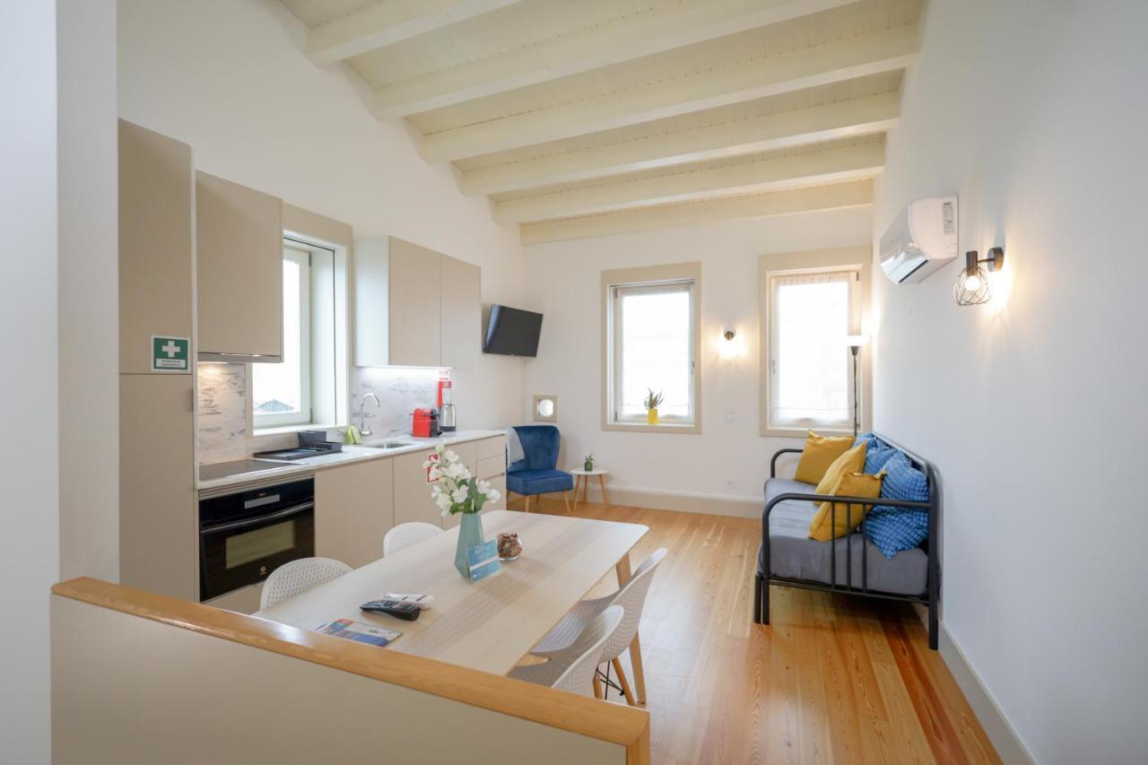 Martires Sweet Apts By Portocityhosts Buitenkant foto