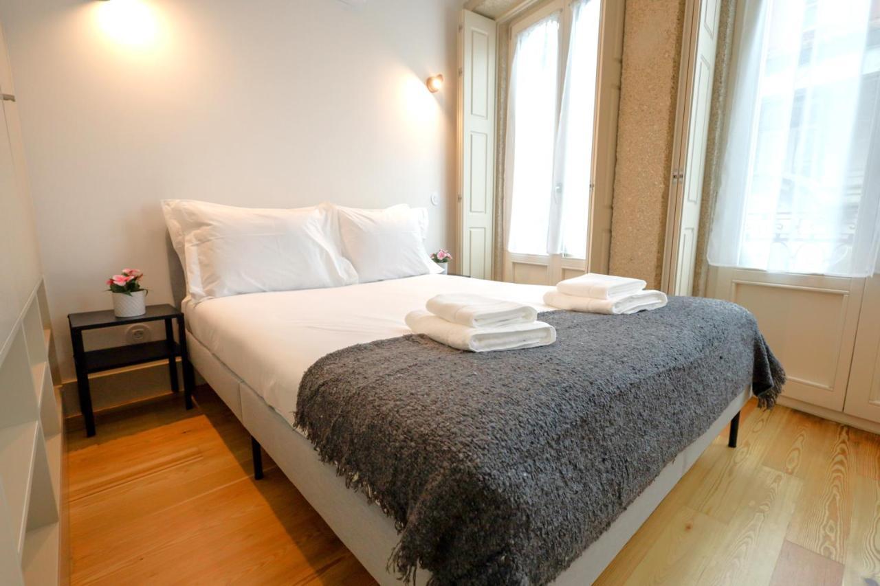 Martires Sweet Apts By Portocityhosts Buitenkant foto