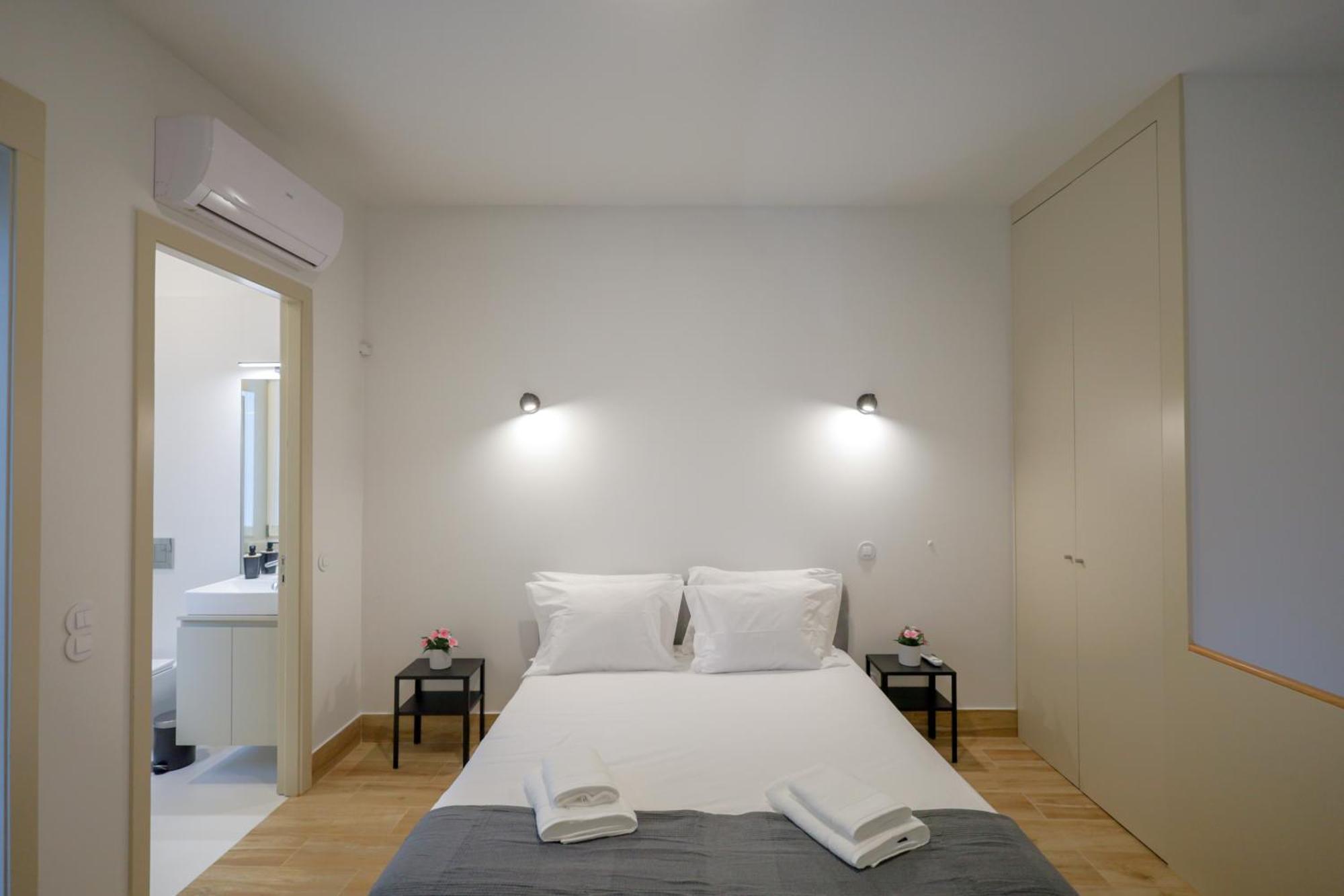 Martires Sweet Apts By Portocityhosts Buitenkant foto