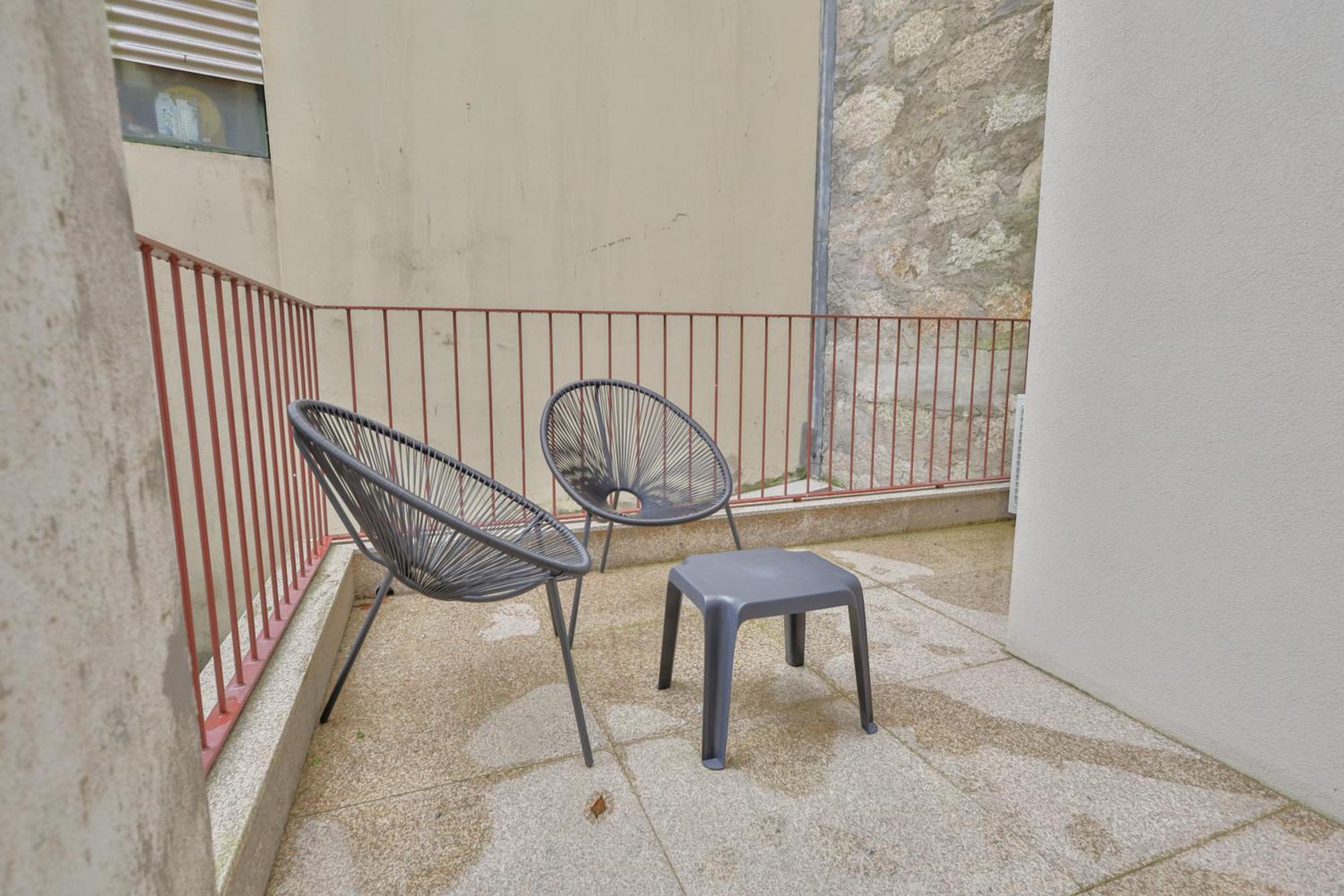 Martires Sweet Apts By Portocityhosts Buitenkant foto