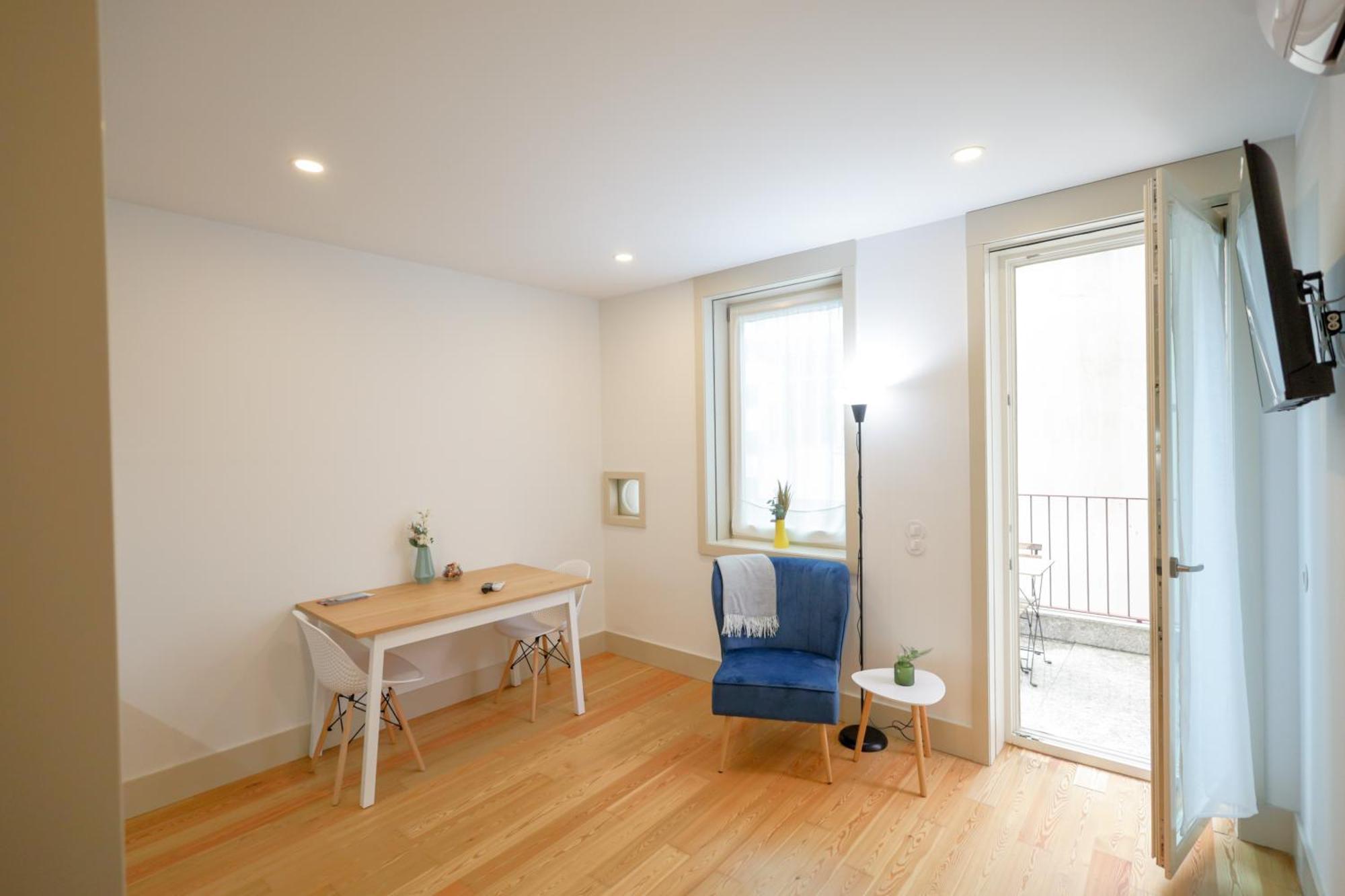 Martires Sweet Apts By Portocityhosts Buitenkant foto