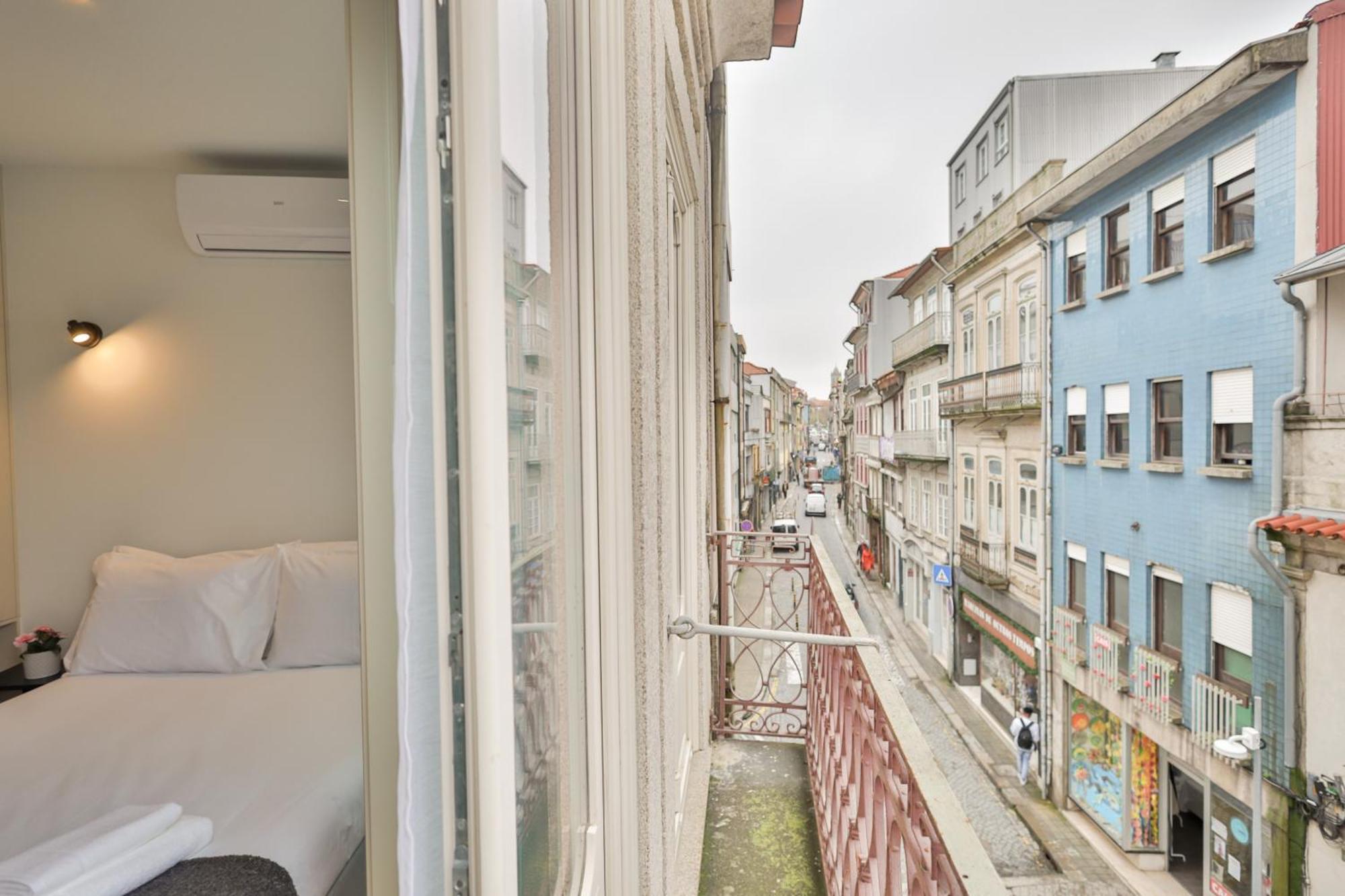 Martires Sweet Apts By Portocityhosts Buitenkant foto
