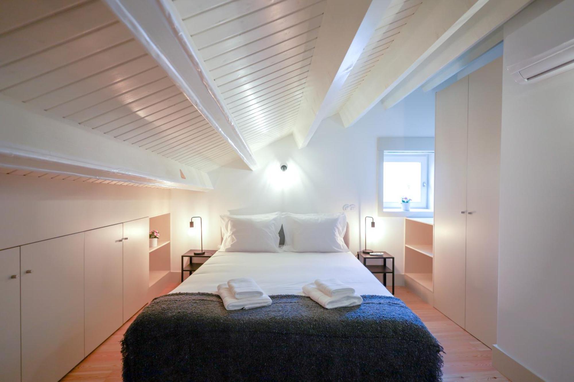 Martires Sweet Apts By Portocityhosts Buitenkant foto
