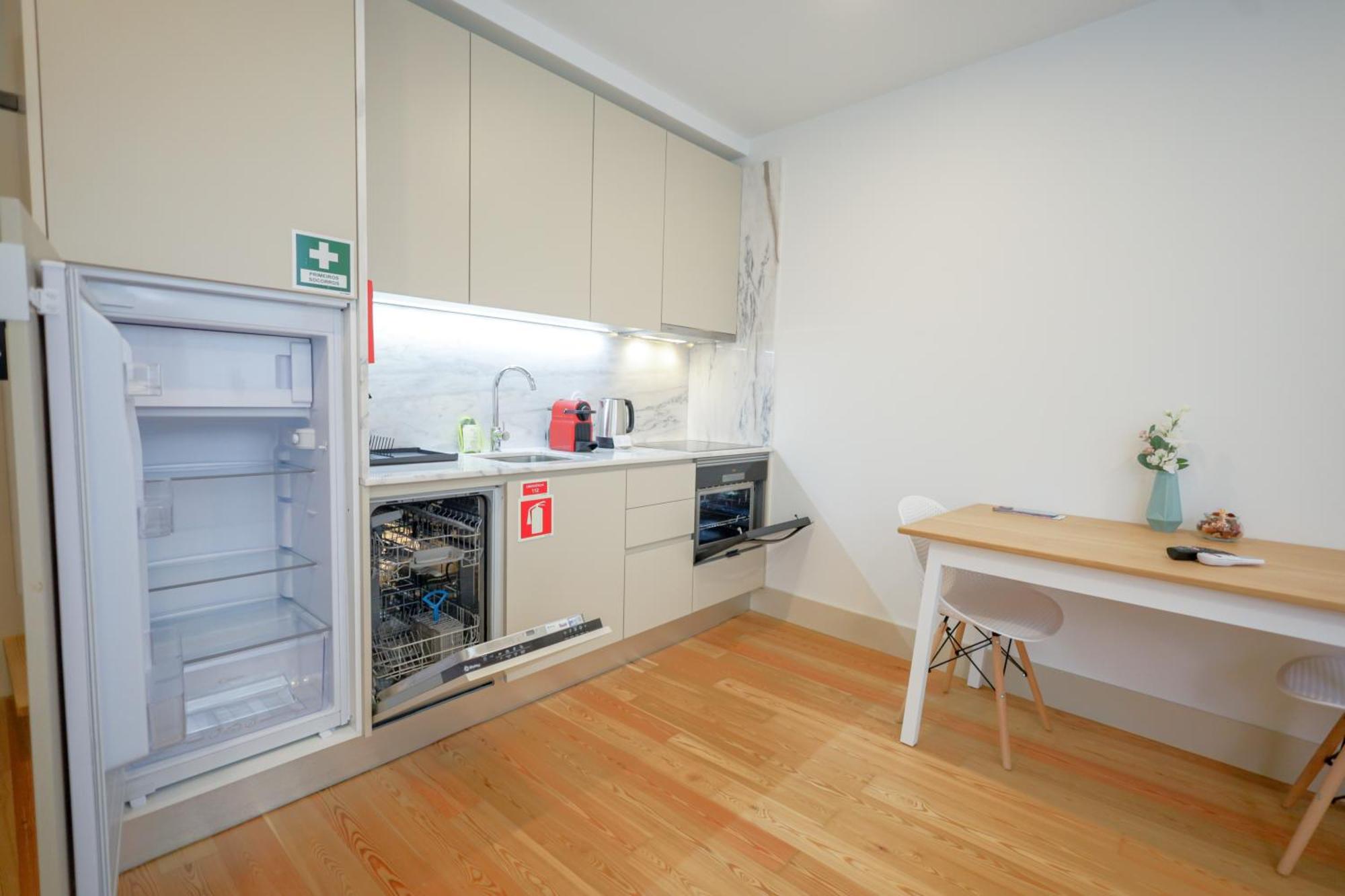 Martires Sweet Apts By Portocityhosts Kamer foto